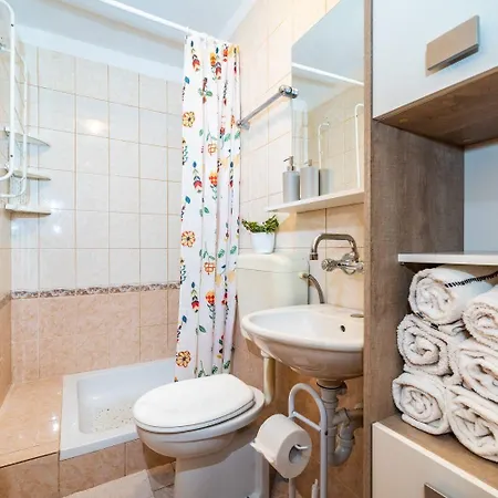 Bari - 140 M From Beach Apartment *