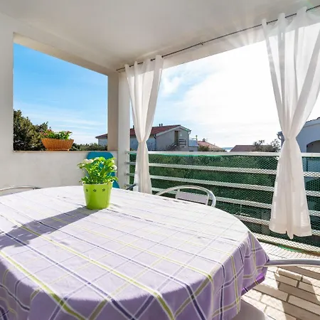 Apartment Bari - 140 M From Beach Mandre
