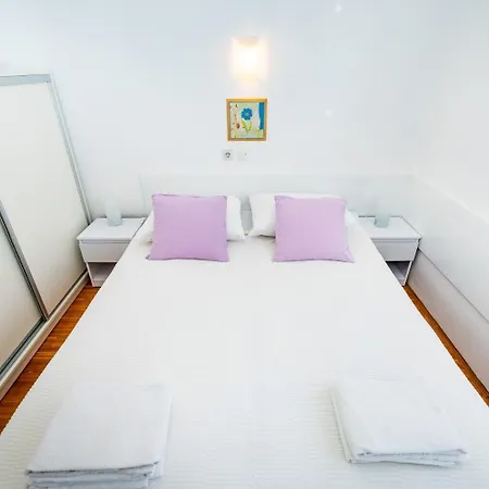 Bari - 140 M From Apartman *