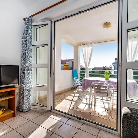Bari - 140 M From Beach Apartment *