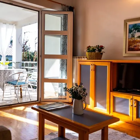 Apartment Bari - 140 M From Beach Mandre