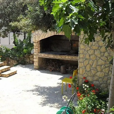 Bari - 140 M From Beach *