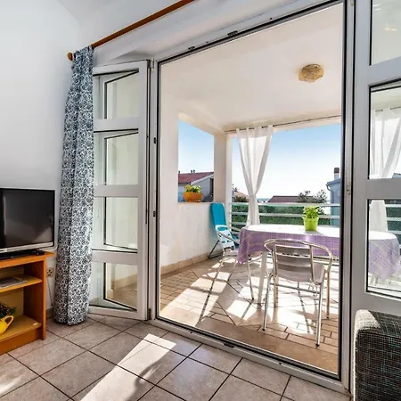 Bari - 140 M From Beach Apartment *