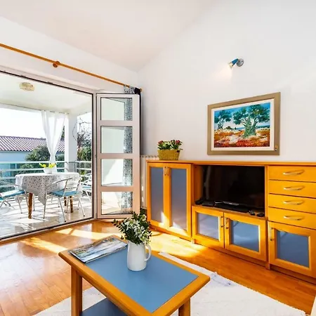 Bari - 140 M From Beach Apartment