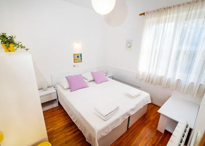Bari Apartman Mandre